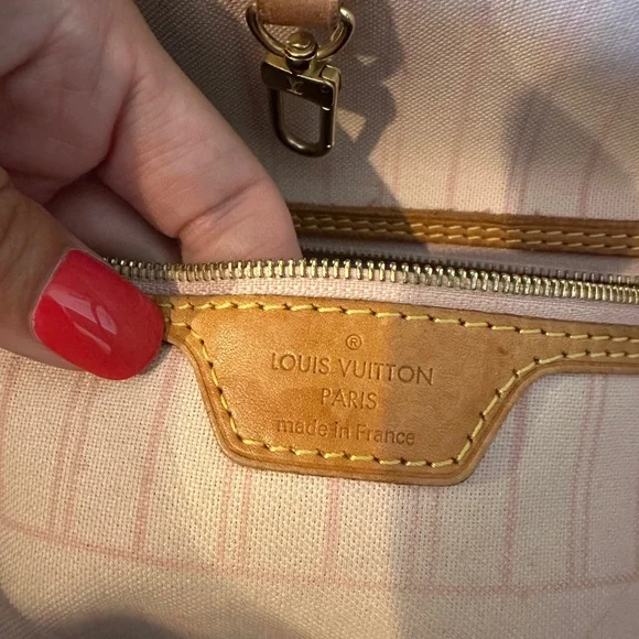 Authentic Louis Vuitton Neverfull MM Damier Azur - Picture 3 of 13